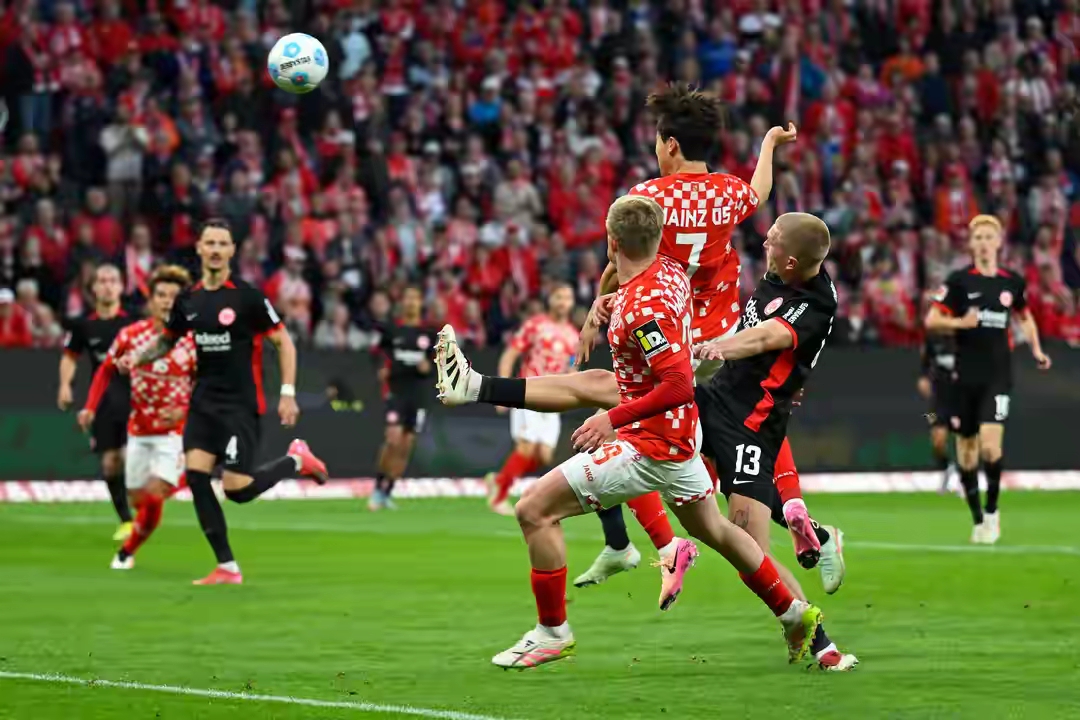 关于热刺客场-战平沃特福德,遭遇平局!的信息 关于热刺客场-战平沃特福德,遭遇平局!的信息