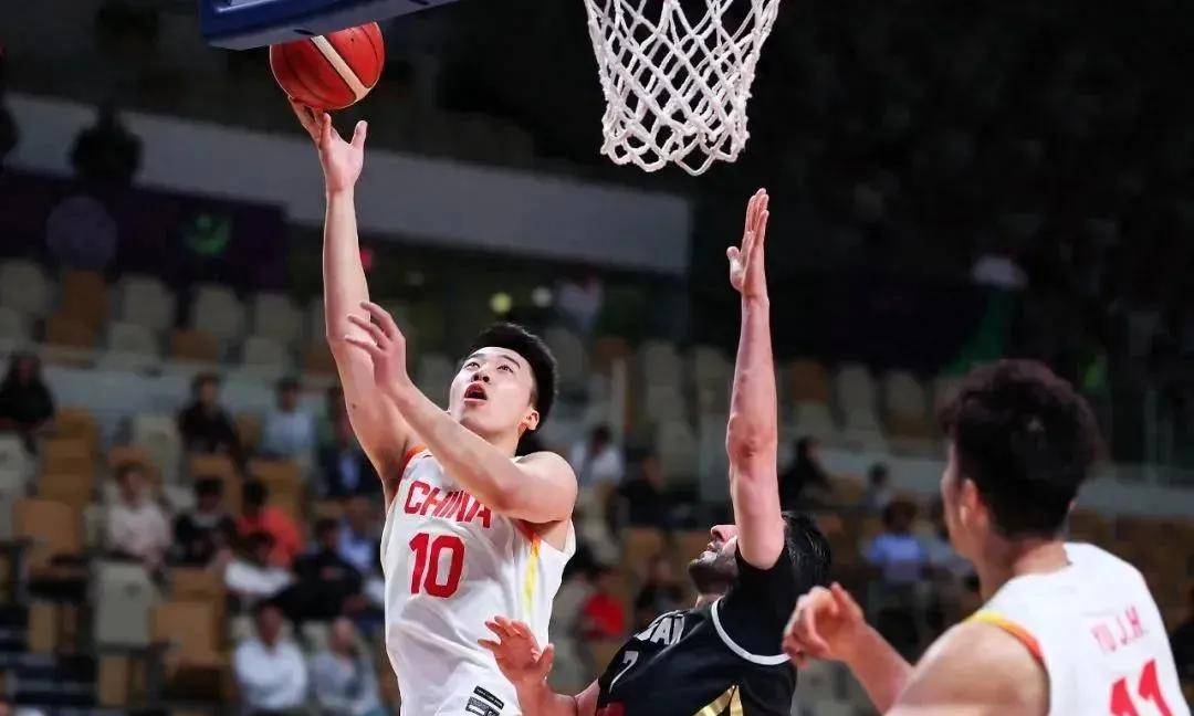 开云官网-中国篮球顶级联赛引发球迷热议