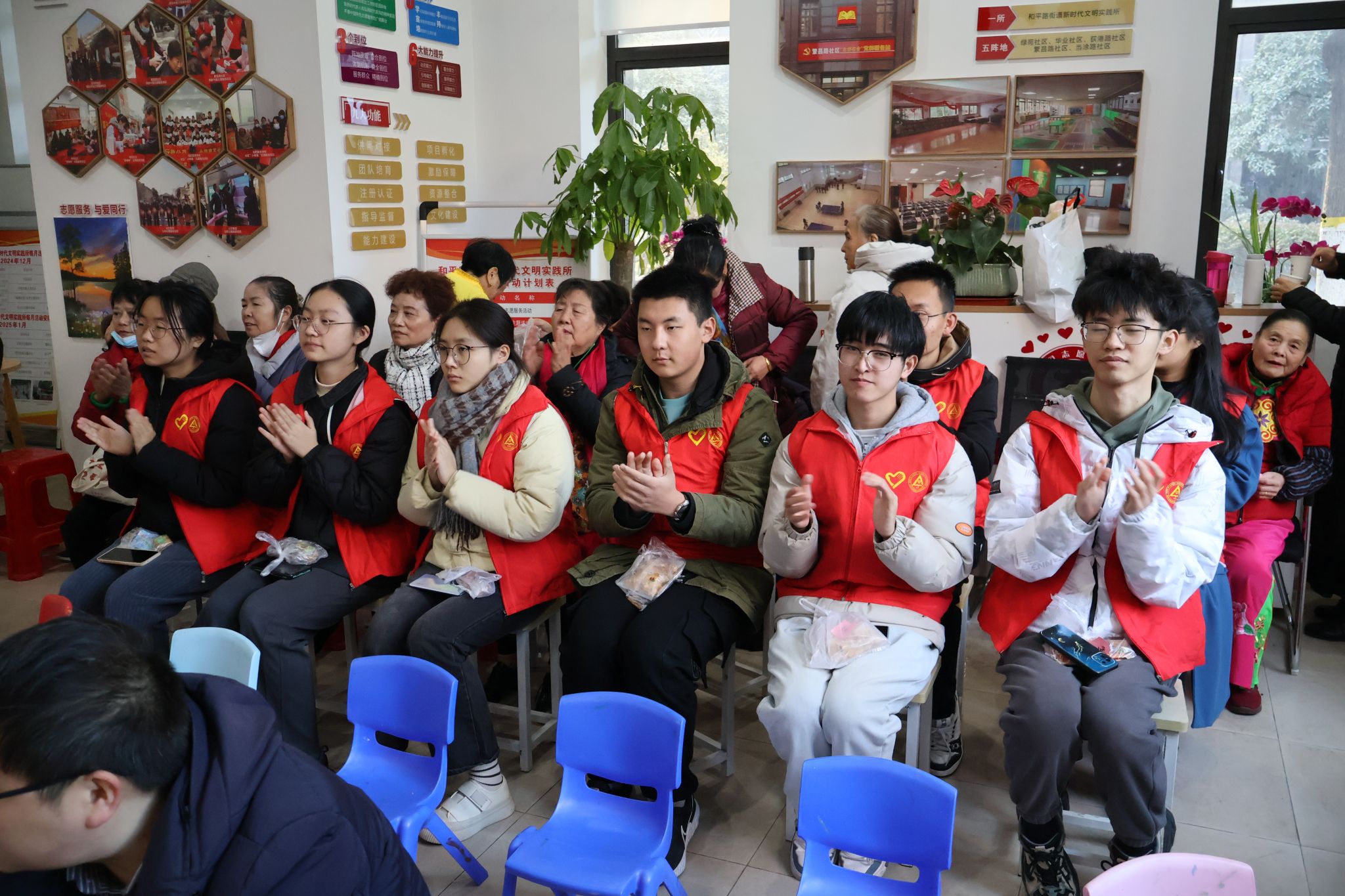 关于南特与当地慈善机构合作,开展社区服务的信息 关于南特与当地慈善机构合作,开展社区服务的信息