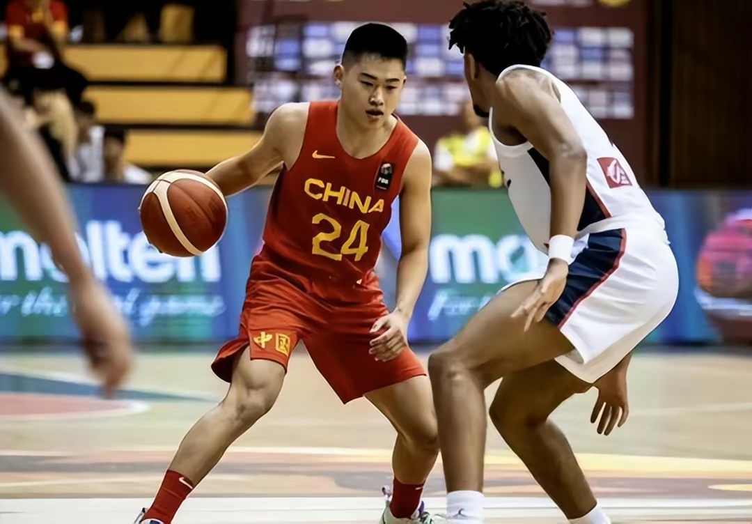 开云官网-上海球员表现出色，助球队夺得胜利的简单介绍