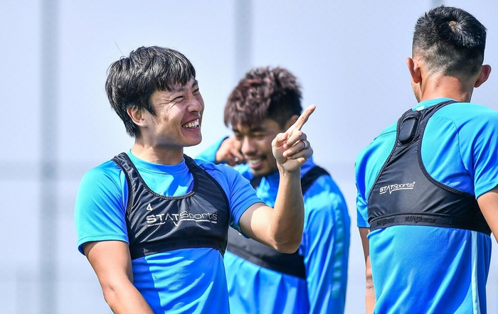 开云官网-包含大连人攻守皆在,轻松获胜领跑的词条