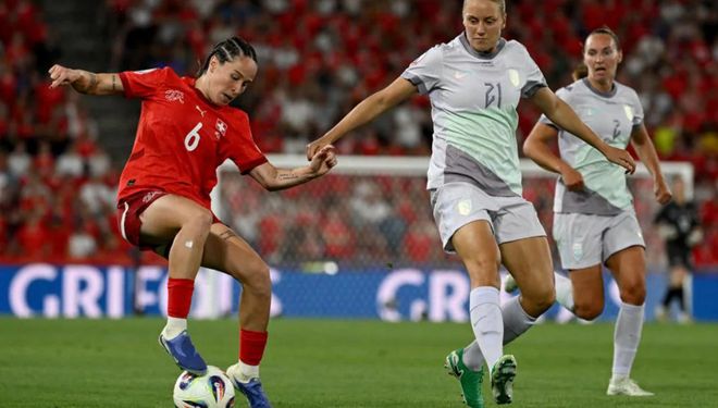 芬兰女足表现平稳,全力备战下场比赛的简单介绍 芬兰女足表现平稳,全力备战下场比赛的简单介绍