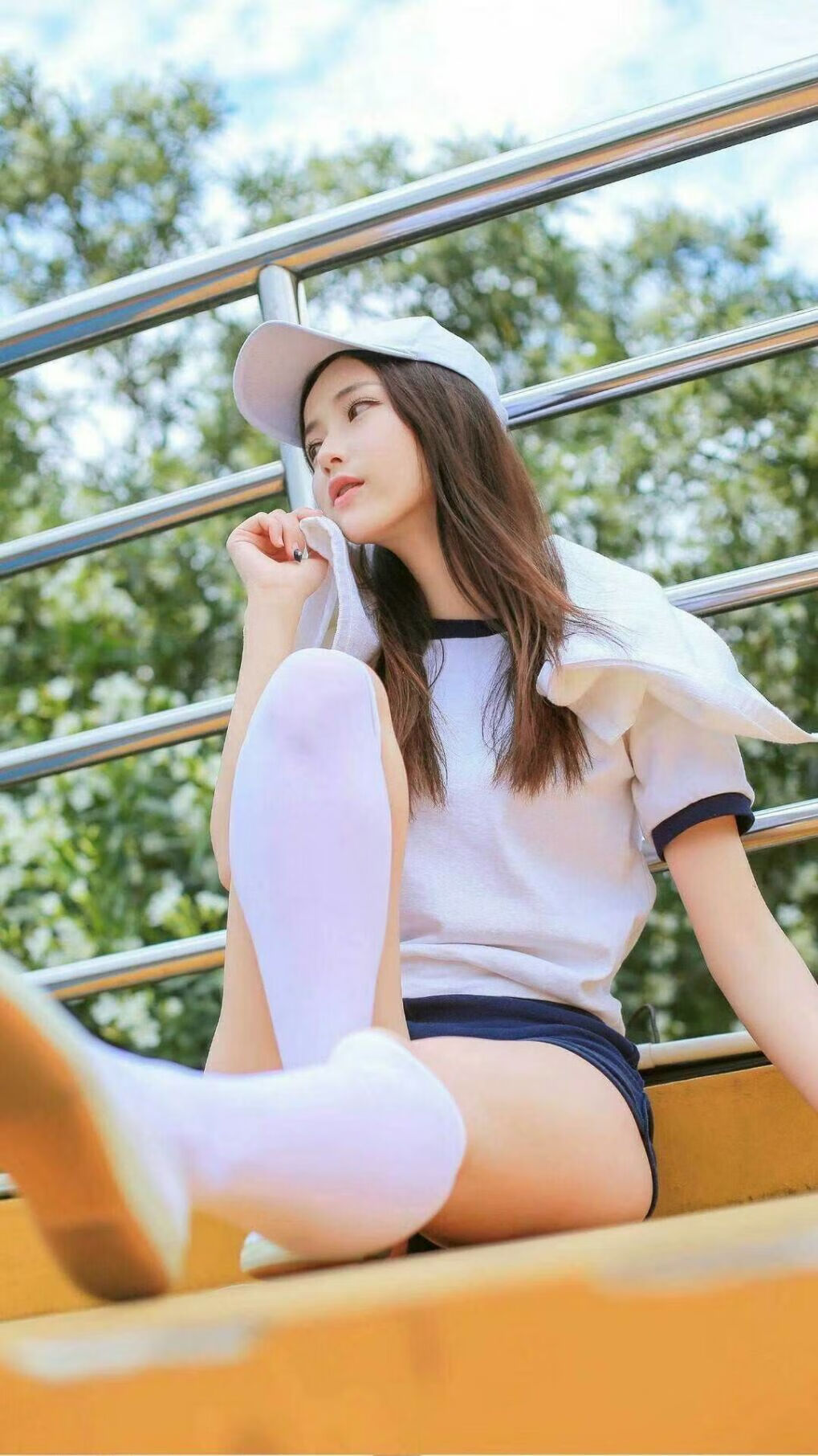 开云sport-翡冷翠硝烟与赤道风暴，巴斯托尼在文明十字路口的冠军级证言