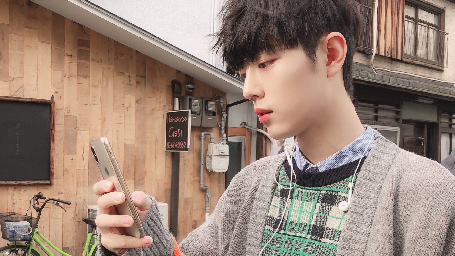 绿茵上的文化对撞,当枪手遇见超级雄鹰,卢卡库的倒戈与主宰