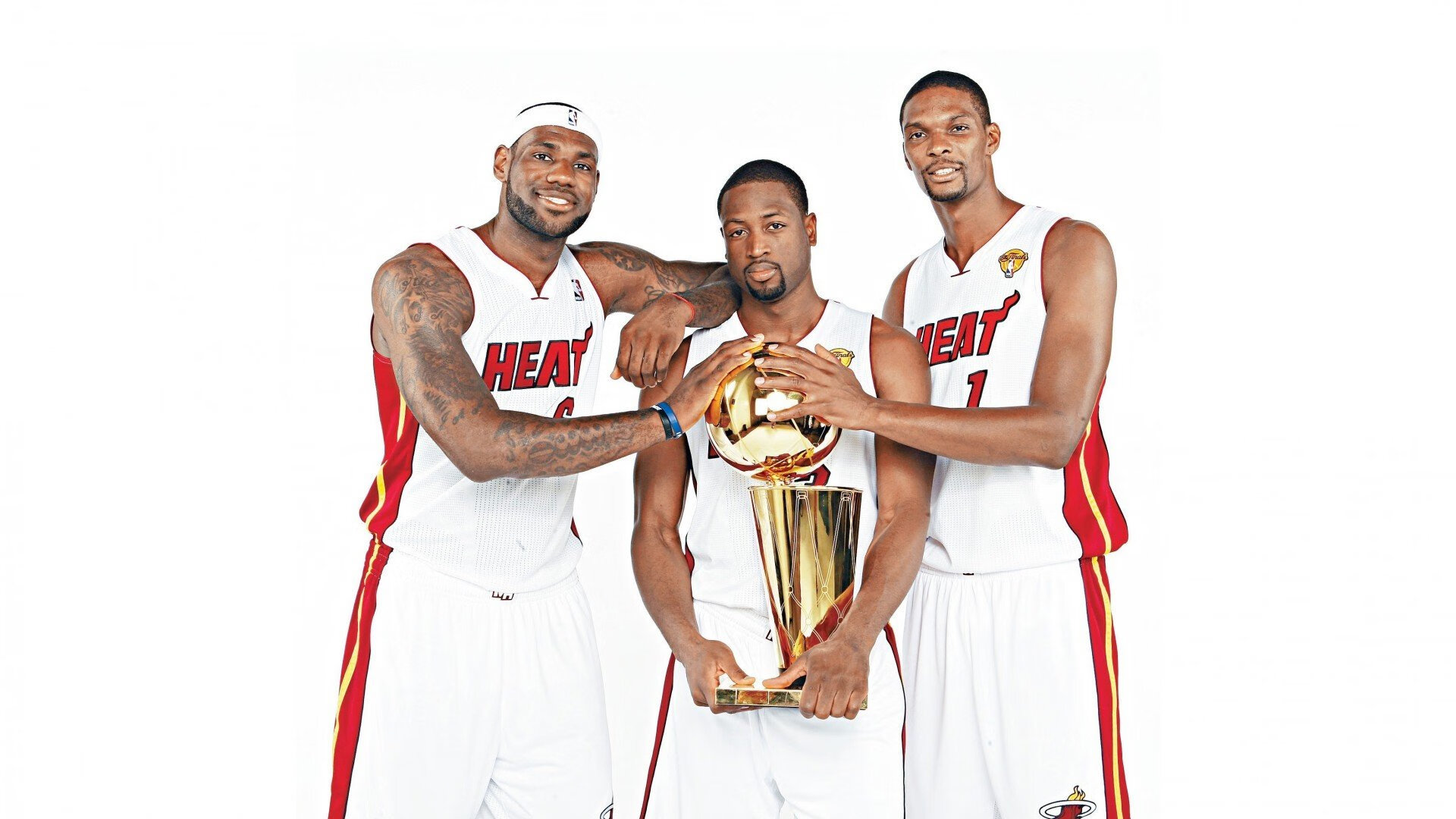 广东队跨越领域大胜雷霆！莫兰特成关键先生重塑联盟格局